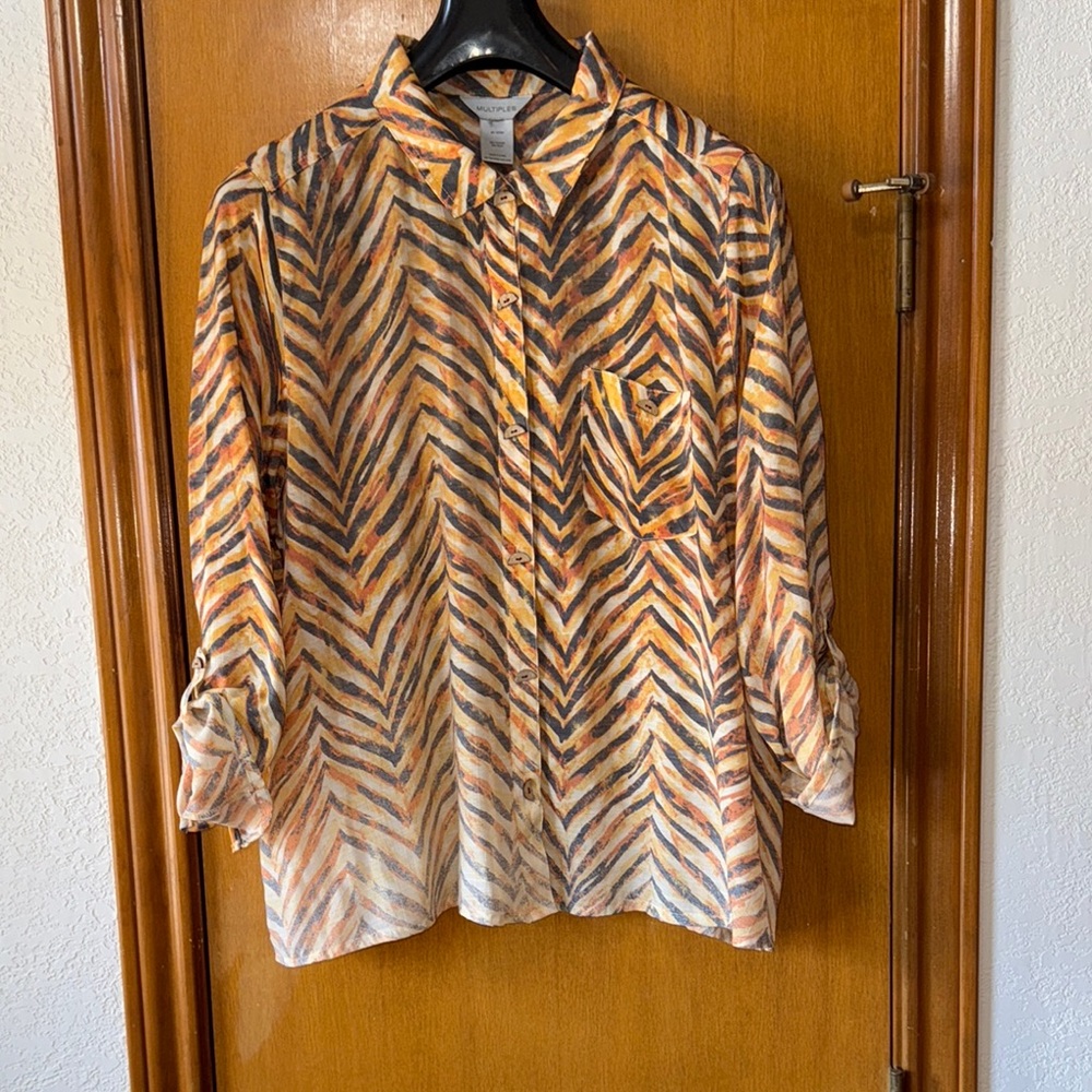 MULTIPLES animal print top